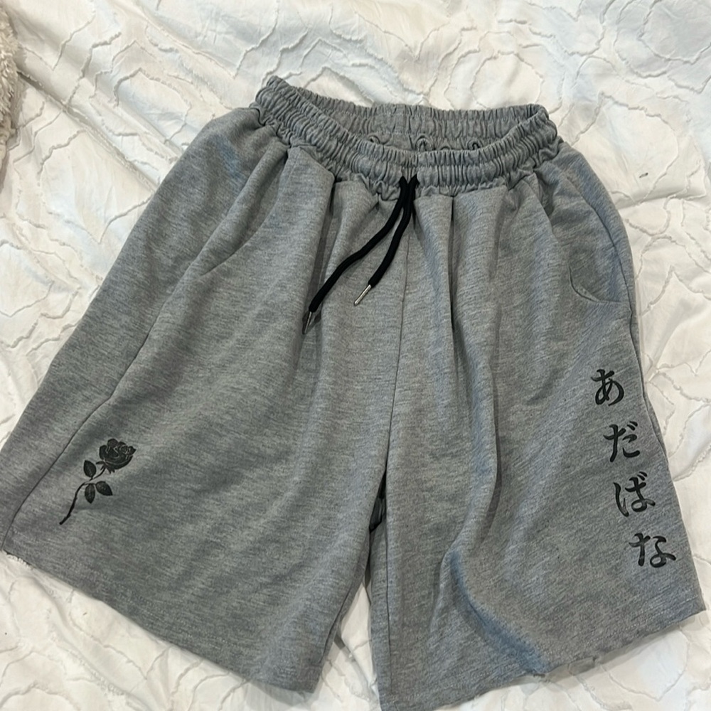 men’s shorts size medium